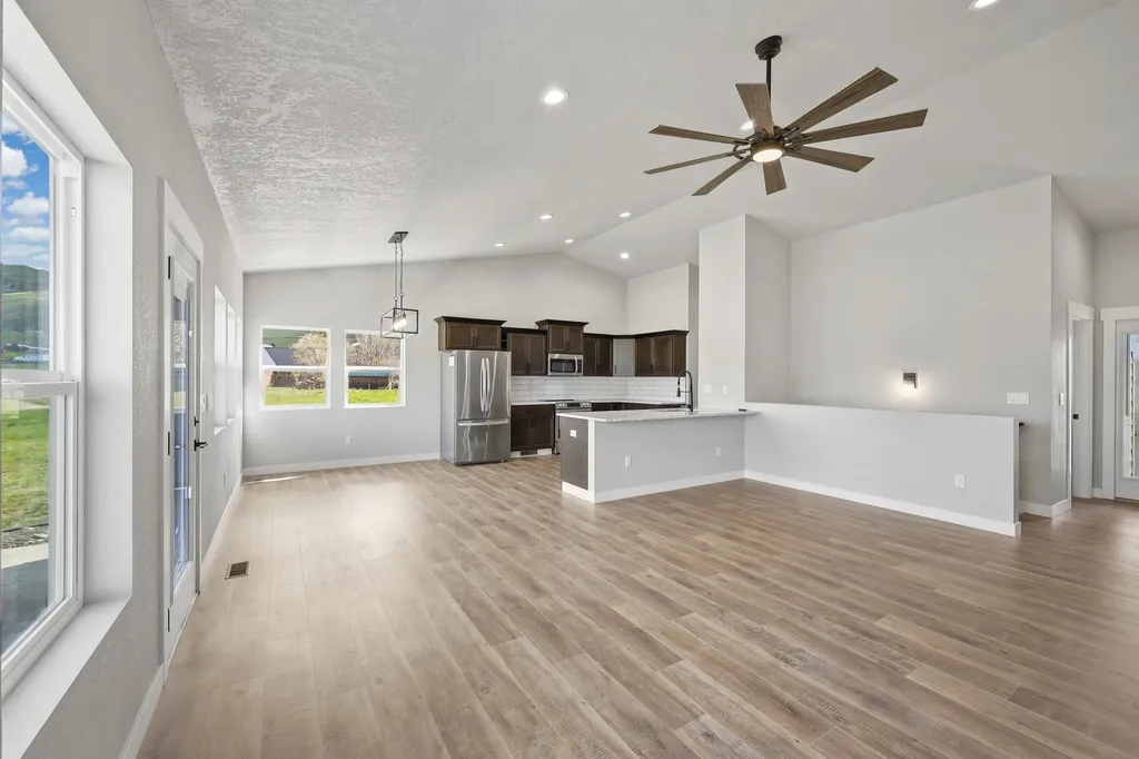 3 Appaloosa Court Plains MT 59859