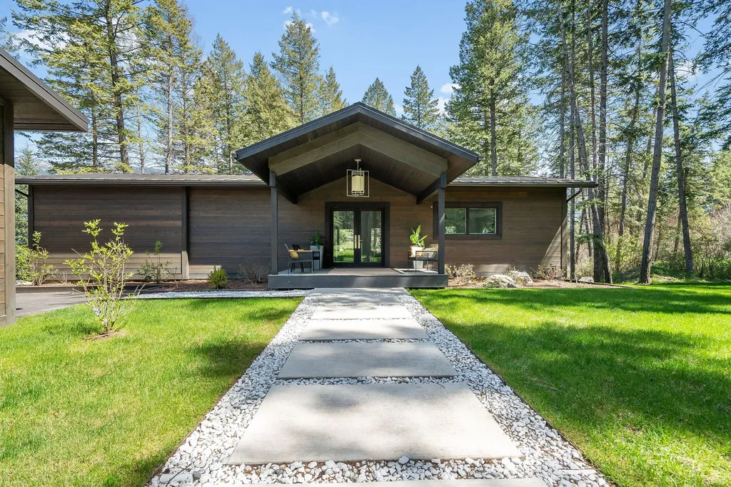 1100 Mooring Road Columbia Falls MT 59912