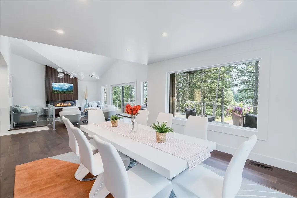 1100 Mooring Road Columbia Falls MT 59912