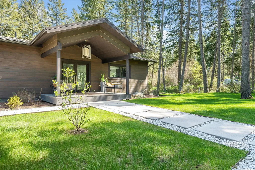 1100 Mooring Road Columbia Falls MT 59912
