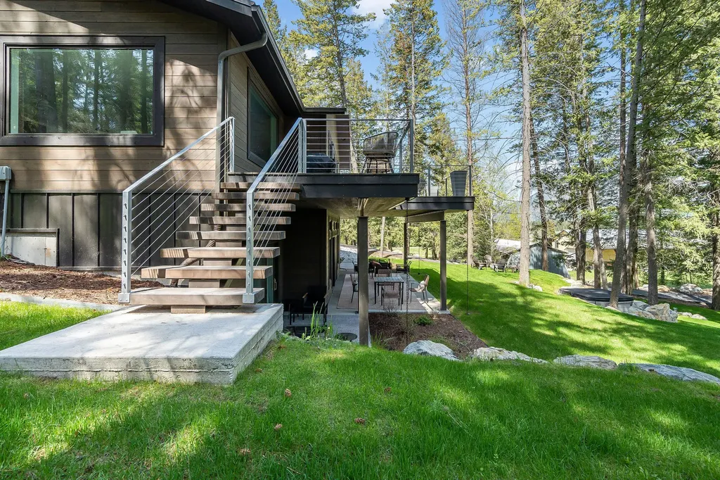 1100 Mooring Road Columbia Falls MT 59912