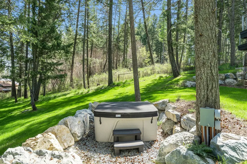 1100 Mooring Road Columbia Falls MT 59912