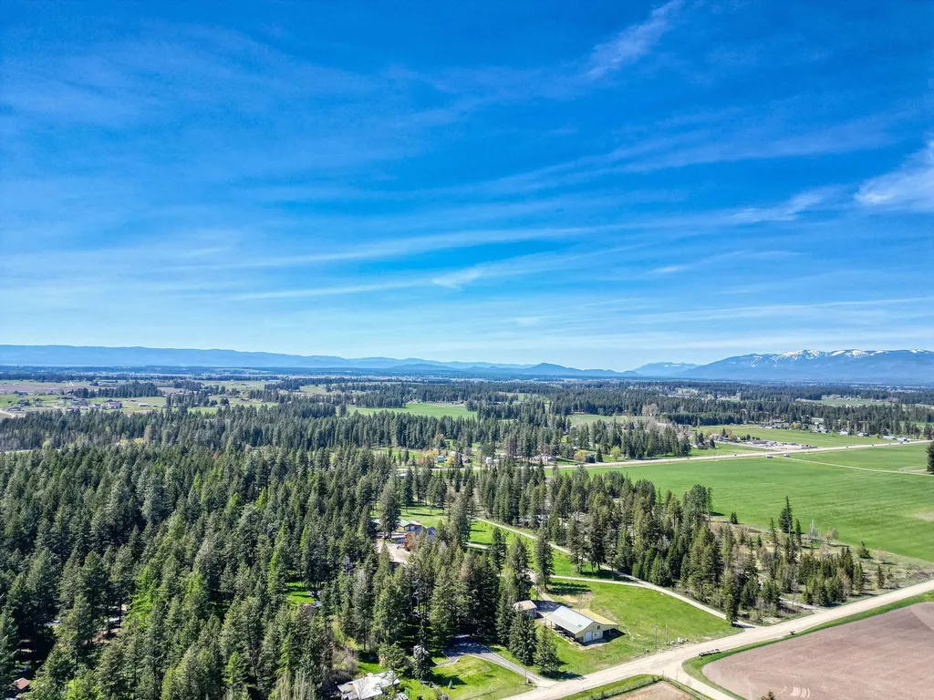 1100 Mooring Road Columbia Falls MT 59912