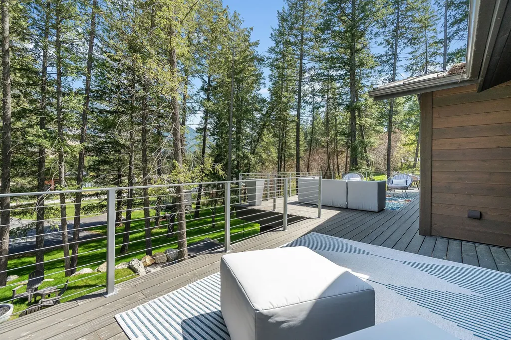 1100 Mooring Road Columbia Falls MT 59912