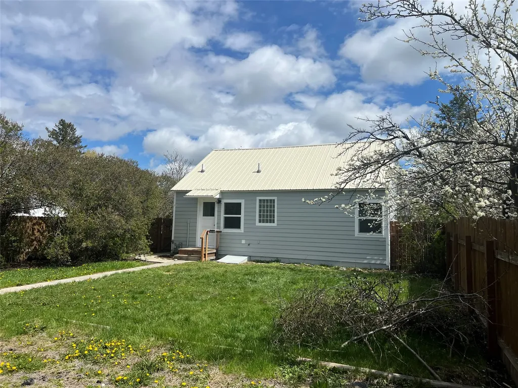 1320 5th Avenue E Kalispell MT 59901