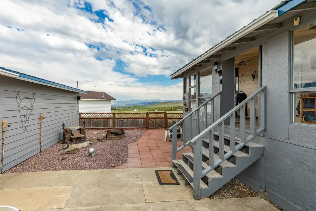 6751 Raven Road Helena MT 59602