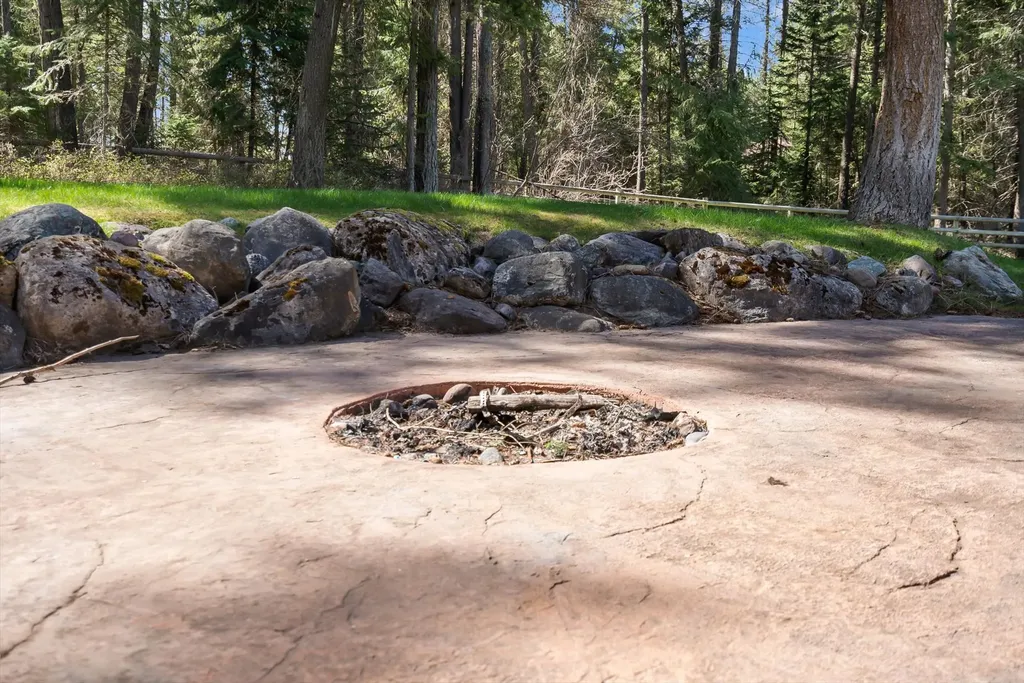 90 Wagon Wheel Road Whitefish MT 59937