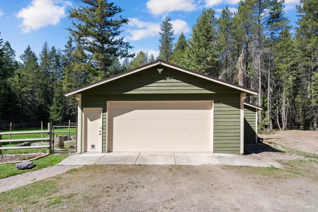90 Wagon Wheel Road Whitefish MT 59937