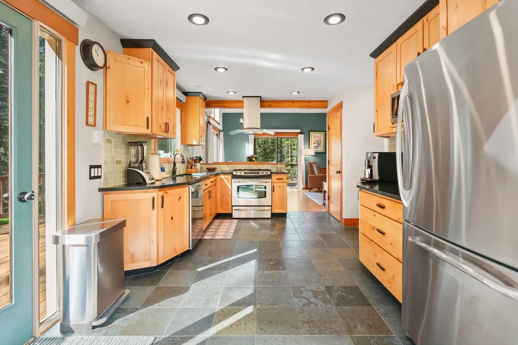 90 Wagon Wheel Road Whitefish MT 59937