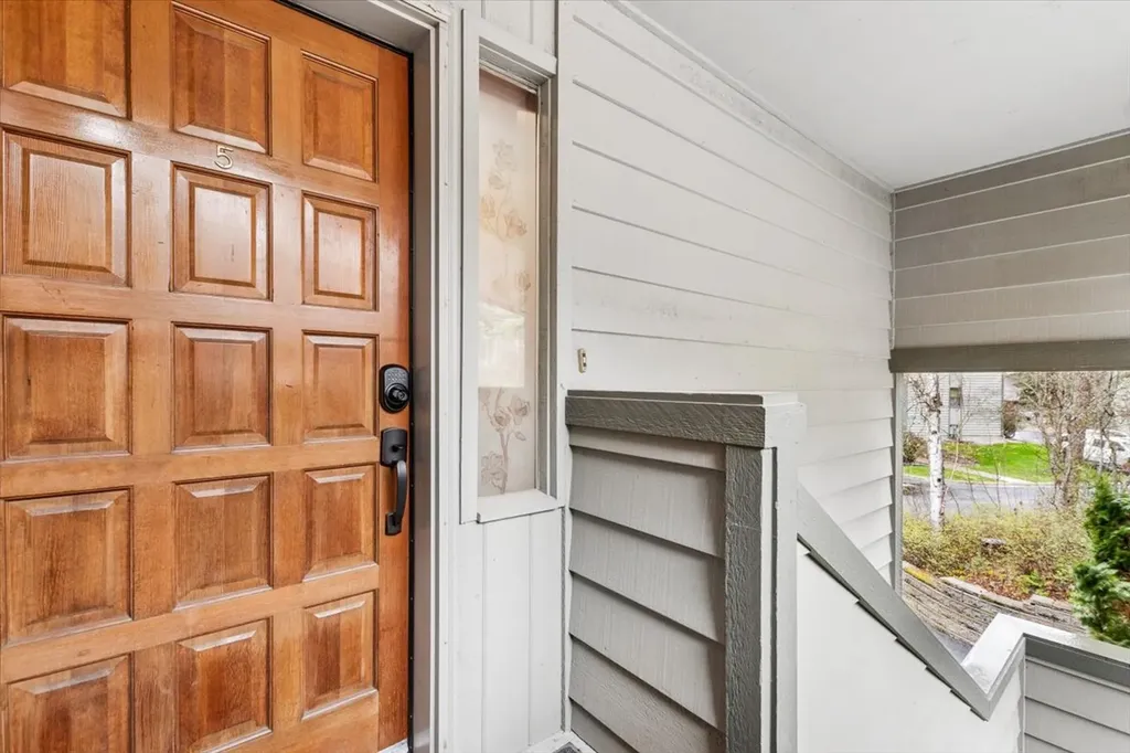 270 Bridge Street Bigfork MT 59911