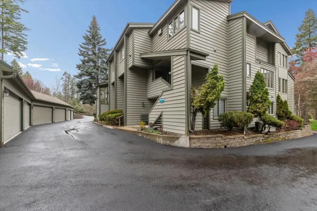 270 Bridge Street Bigfork MT 59911
