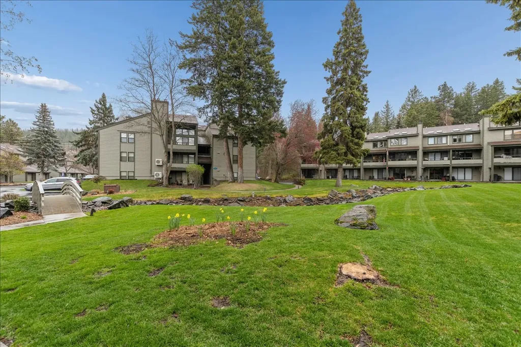 270 Bridge Street Bigfork MT 59911