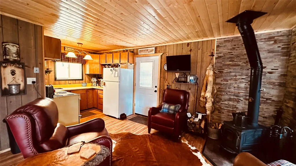 9 Sun Ridge Lane Monarch MT 59463