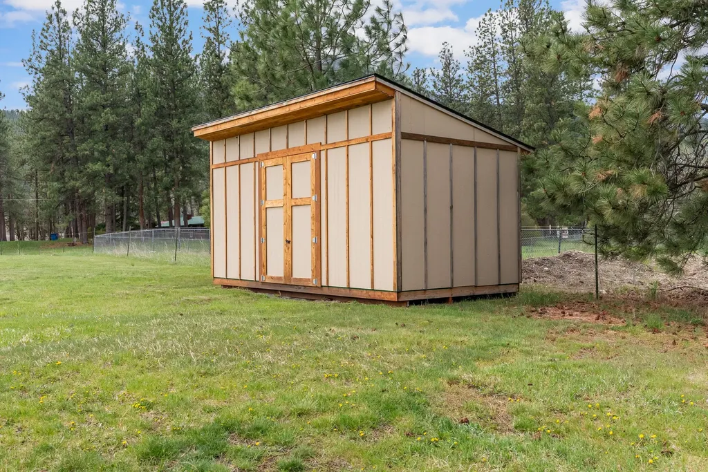 3335 Timberedge Drive Clinton MT 59825