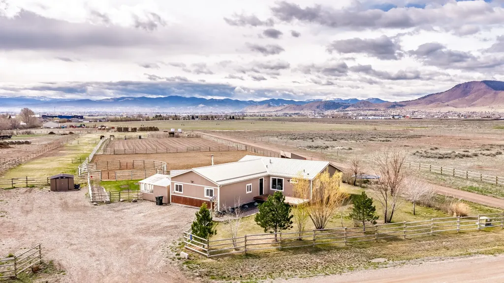 1025 View Road Helena MT 59602