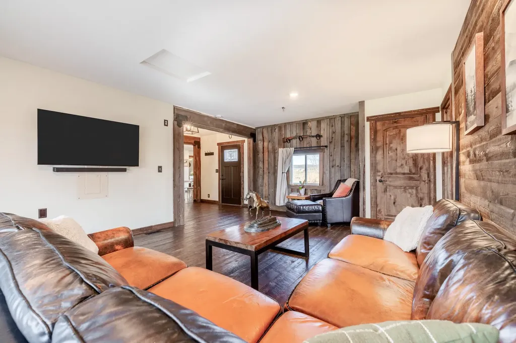 1025 View Road Helena MT 59602