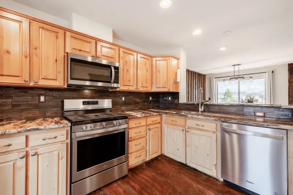 1025 View Road Helena MT 59602