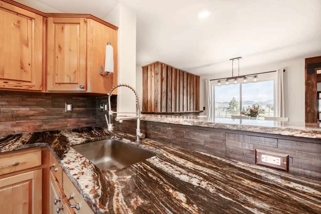 1025 View Road Helena MT 59602