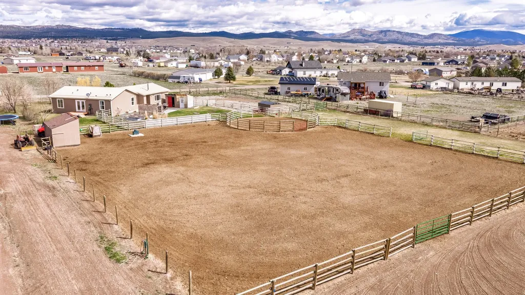 1025 View Road Helena MT 59602