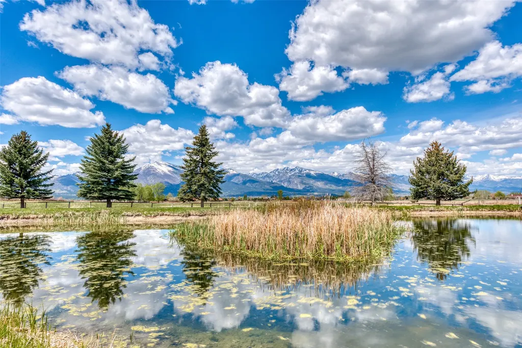 1288 Golf Course Road Hamilton MT 59840
