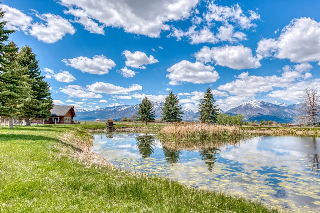 1288 Golf Course Road Hamilton MT 59840