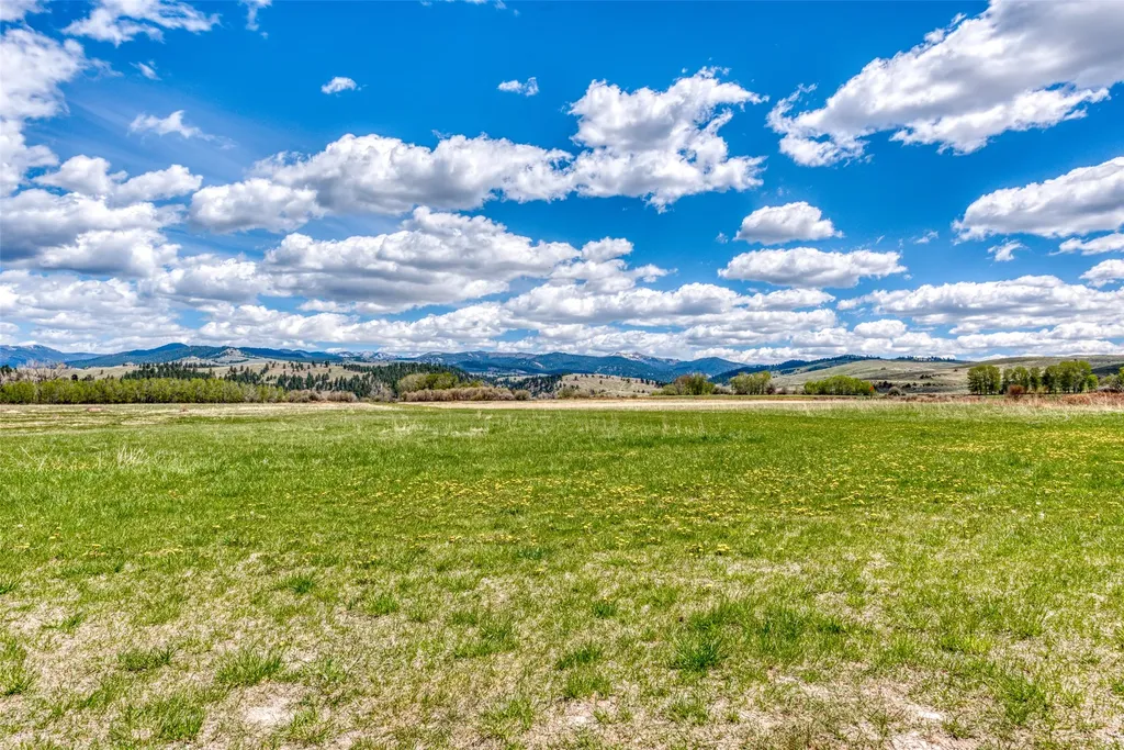 1288 Golf Course Road Hamilton MT 59840