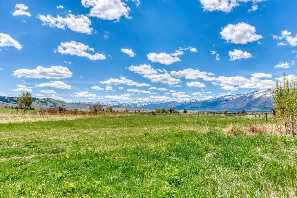 1288 Golf Course Road Hamilton MT 59840