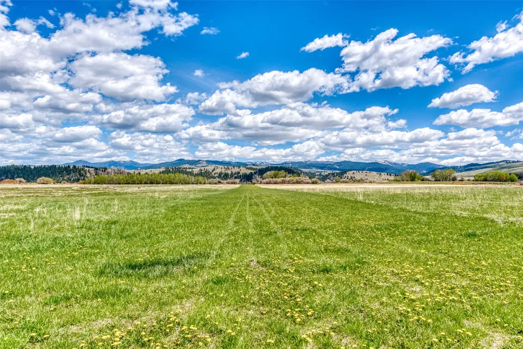 1288 Golf Course Road Hamilton MT 59840