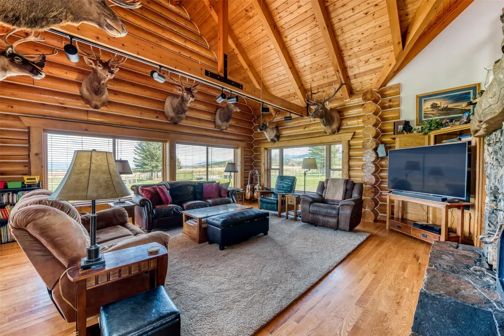 1288 Golf Course Road Hamilton MT 59840