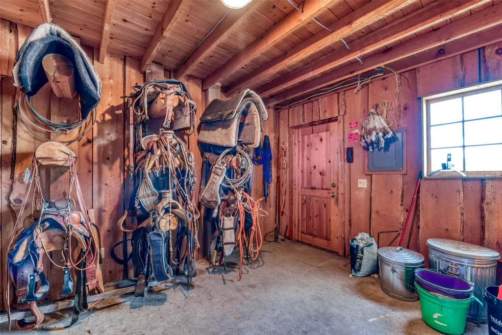 1288 Golf Course Road Hamilton MT 59840