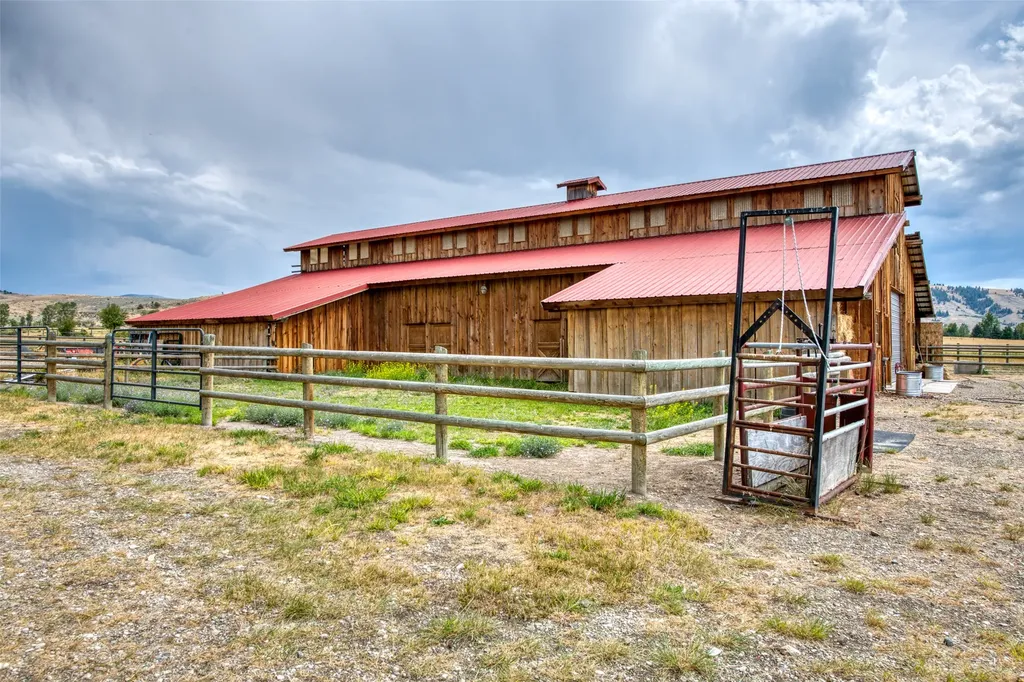1288 Golf Course Road Hamilton MT 59840