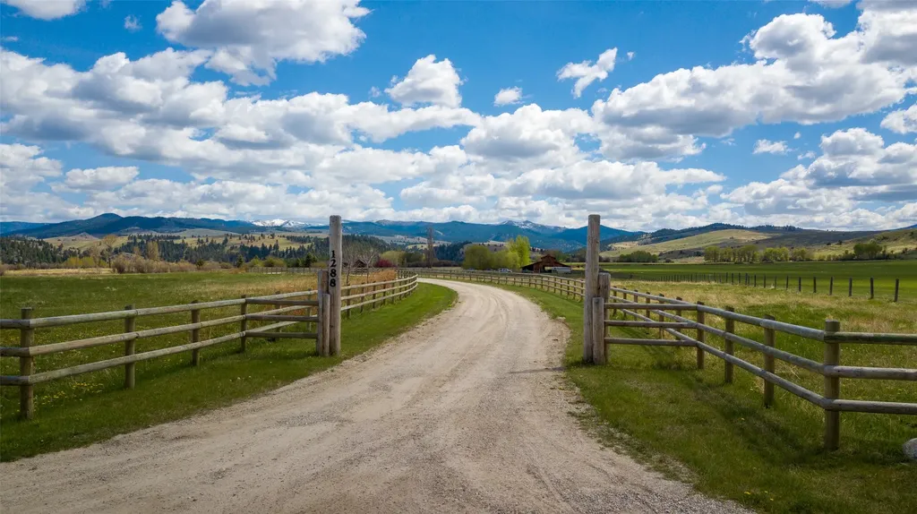 1288 Golf Course Road Hamilton MT 59840