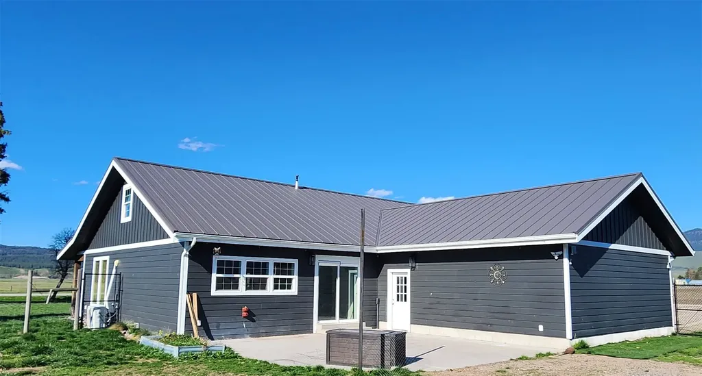 12 Stonebrook Lane Plains MT 59859