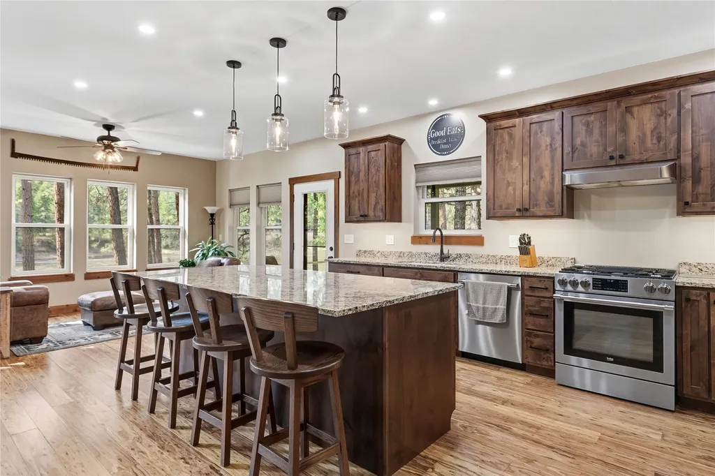 528 Quarter Circle Cross Drive St Regis MT 59866