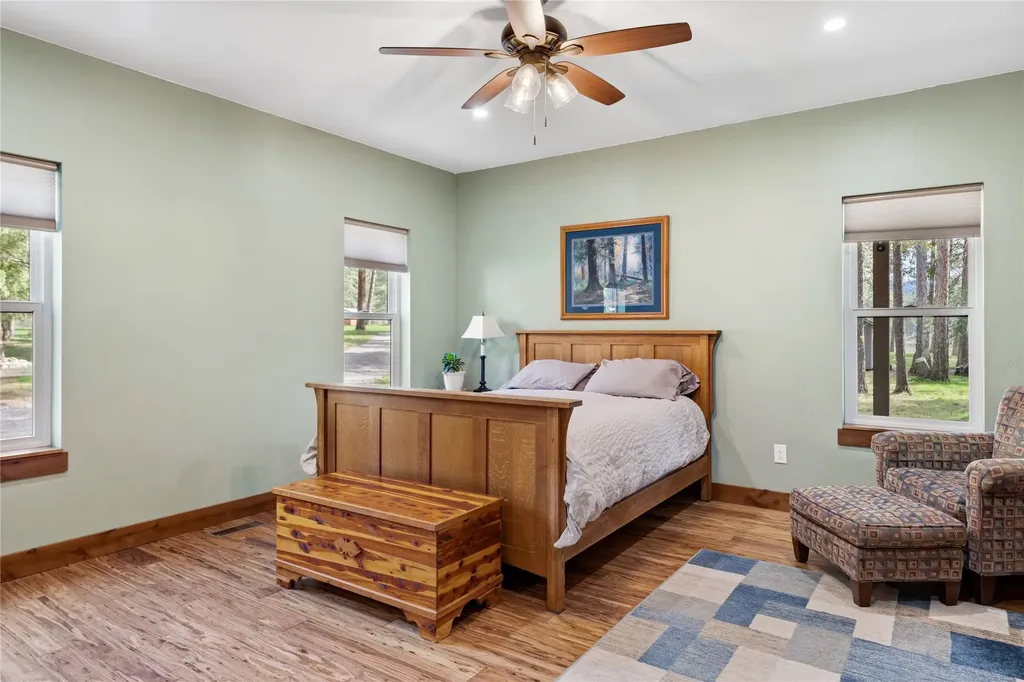 528 Quarter Circle Cross Drive St Regis MT 59866
