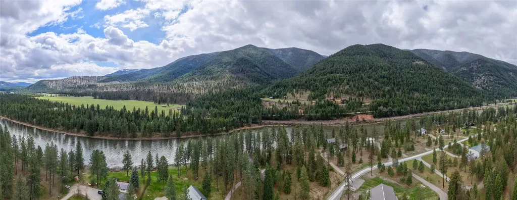 528 Quarter Circle Cross Drive St Regis MT 59866