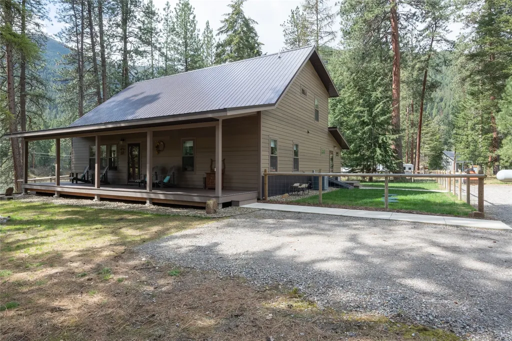 528 Quarter Circle Cross Drive St Regis MT 59866