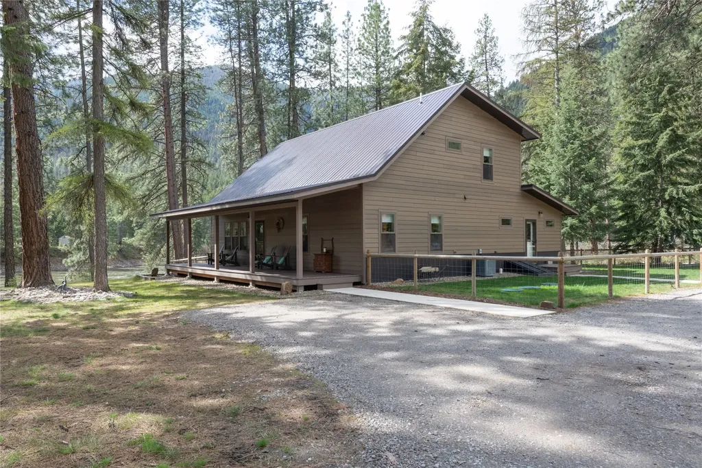 528 Quarter Circle Cross Drive St Regis MT 59866
