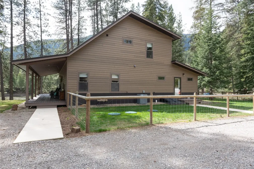 528 Quarter Circle Cross Drive St Regis MT 59866