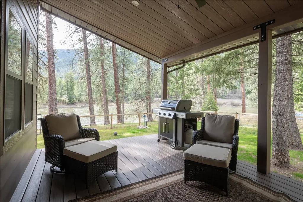 528 Quarter Circle Cross Drive St Regis MT 59866