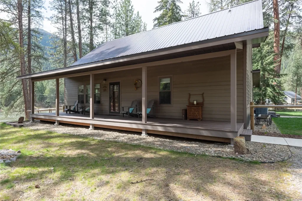 528 Quarter Circle Cross Drive St Regis MT 59866