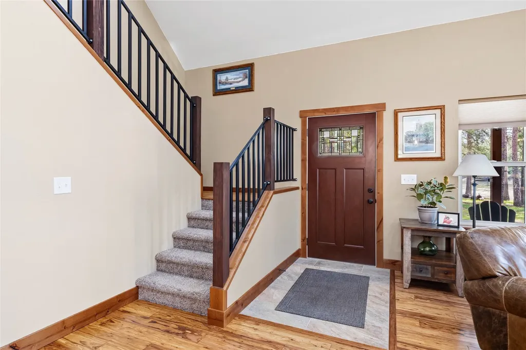 528 Quarter Circle Cross Drive St Regis MT 59866