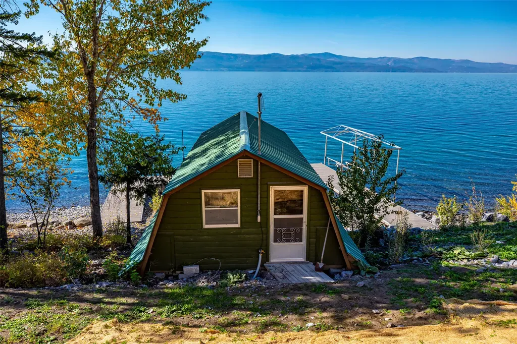 32187 Bear Grass Lane Bigfork MT 59911
