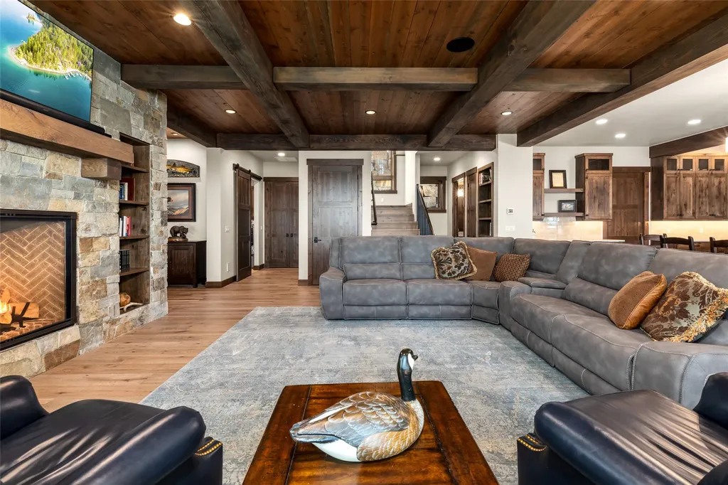 32187 Bear Grass Lane Bigfork MT 59911