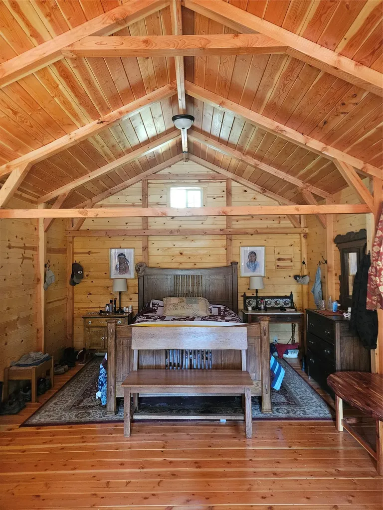 8880 Elk Trail Loop Lincoln MT 59639