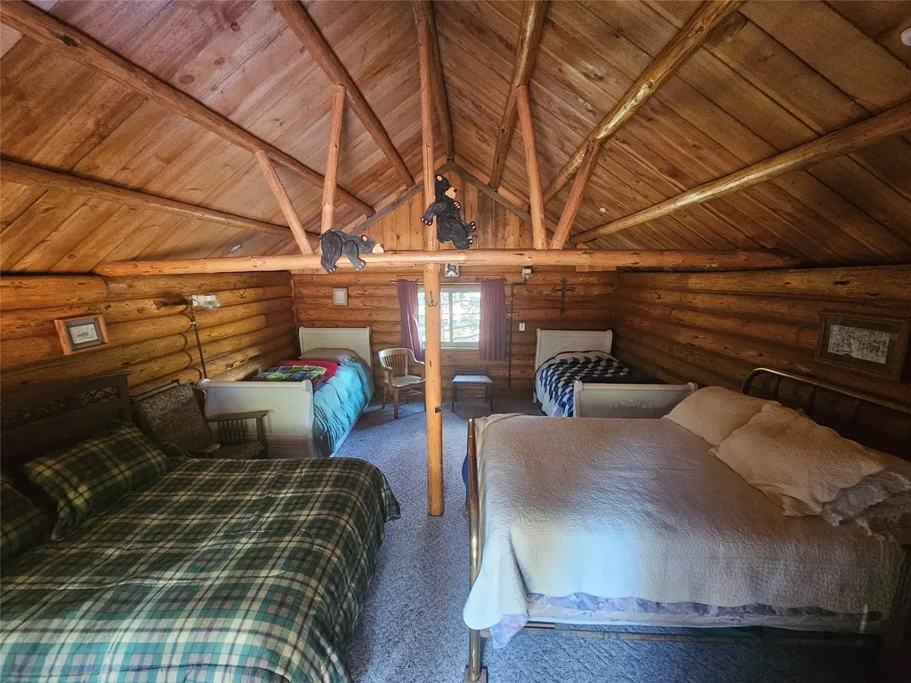 8880 Elk Trail Loop Lincoln MT 59639