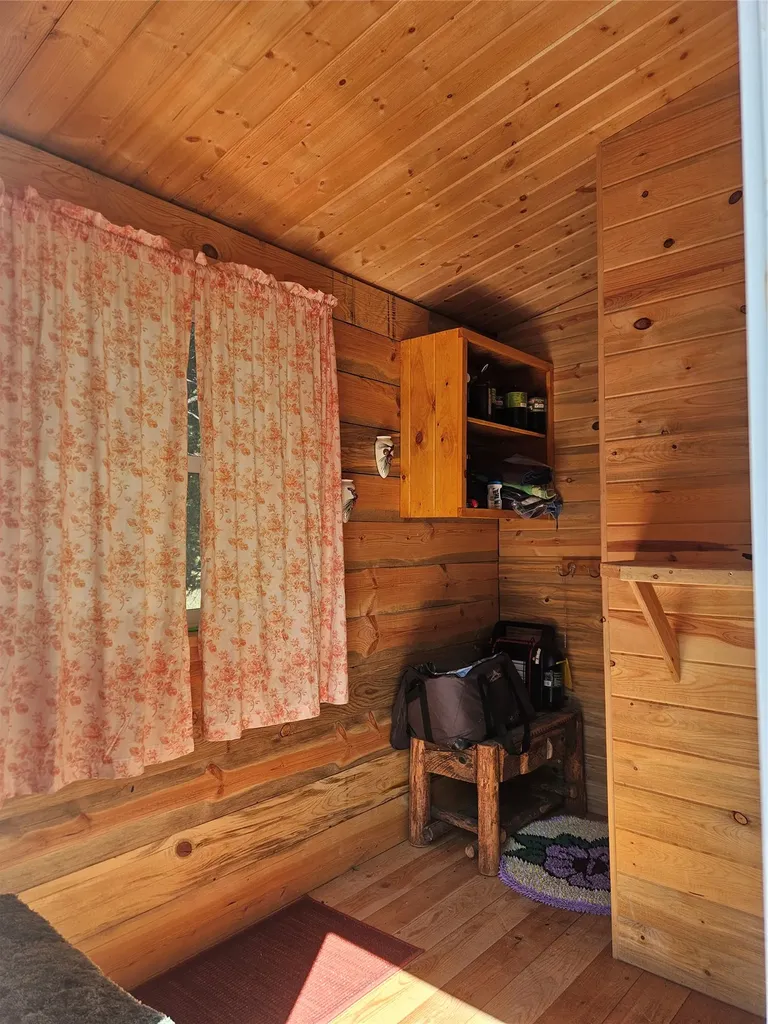 8880 Elk Trail Loop Lincoln MT 59639