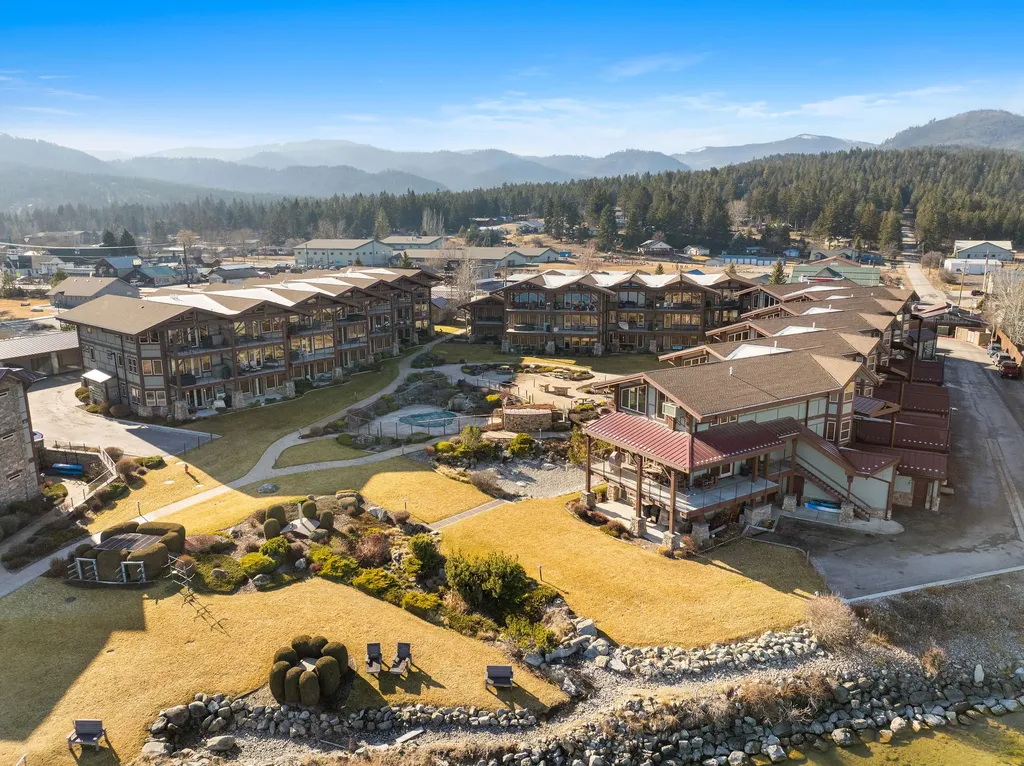 7175 Us Hwy 93 S Lakeside MT 59922