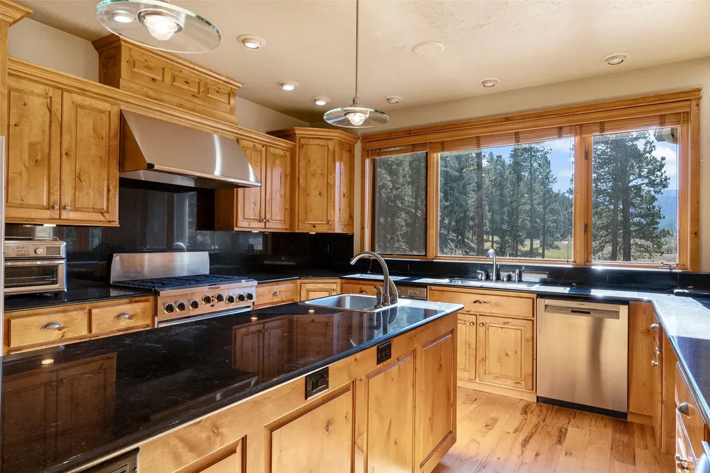 7802 Us Highway 93 S Sula MT 59871