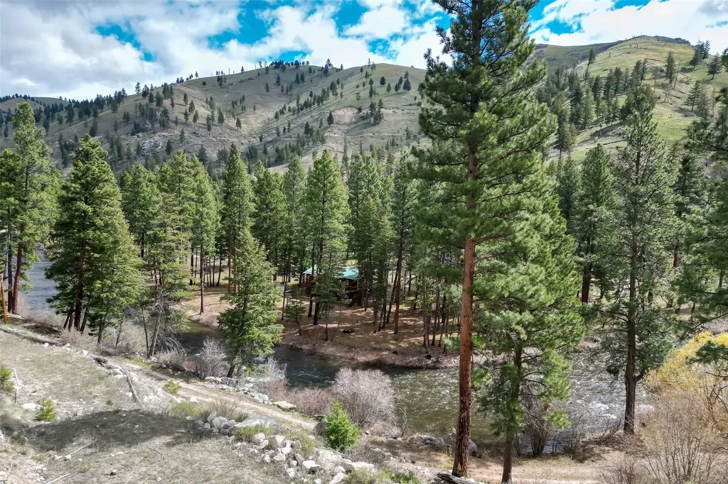 5805 Serenity Lane Conner MT 59827